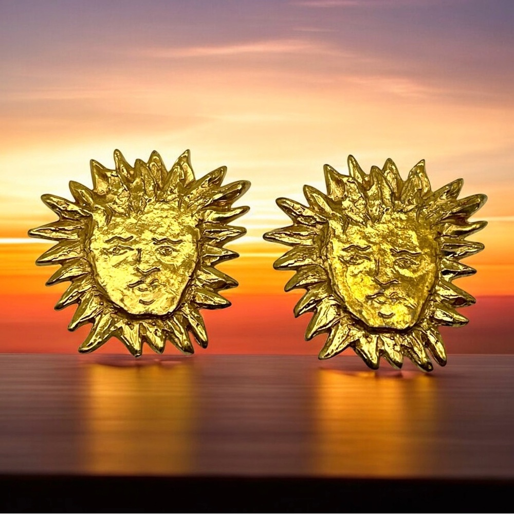 Authentic Yves Saint Laurent Paris Sun King Clip Earrings YSL Gold Plated Vtg